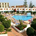 Brisas מלון 2*